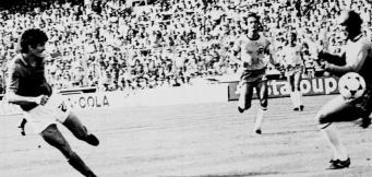 Il gol di Pablito al Brasile!