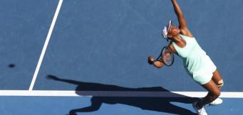 Venus Williams al servizio