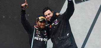 Toto Wolff con Hamilton