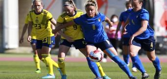 Kosovare Asllani contro l'Italia