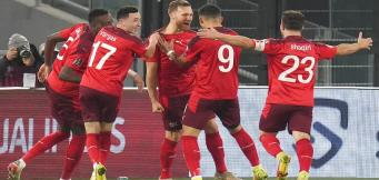 L'esultanza dei calciatori elvetici all'Olimpico