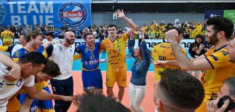 L'esultanza dei giocatori di Modena