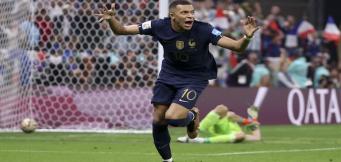 L'esultanza di Mbappe