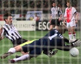 Amoruso apre le marcature ad Amsterdam nella semifinale di Champions