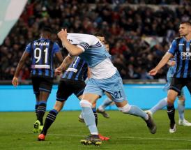 Milinkovic esulta, dopo aver sbloccato il risultato con l'Atalanta!