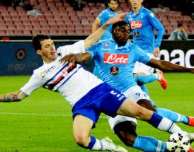 Zapata con la maglia del Napoli!