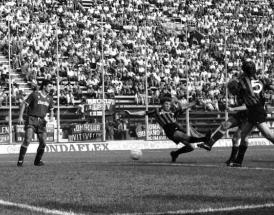 Il gol del tedesco Voeller all'Atalanta!