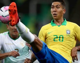 Firmino con la maglia della Selecao!