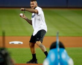 Scardina sul campo dei Miami Marlins!