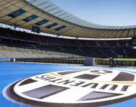 Il logo gigante della Juve a Berlino nel 2015!