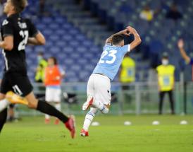 L'esultanza di Hysaj, dopo il gol allo Spezia