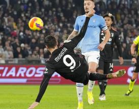 Morata in acrobazia all'Olimpico