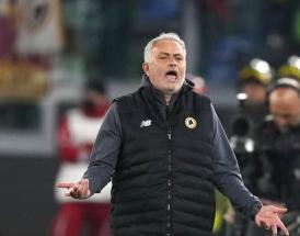 Mou durante il derby della Capitale