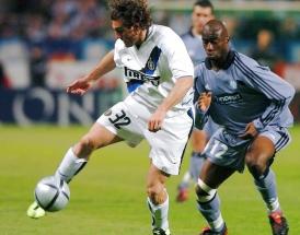 Bobo Vieri nel 2004 contro il Marsiglia