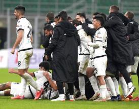 L'esultanza dei giocatori dello Spezia a San Siro!
