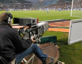 Una telecamera dietro la porta