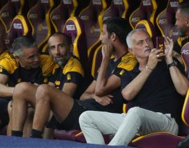 Mou, simbolo giallorosso!