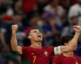 Una bellissima esultanza di CR7 con la maglia del Portogallo