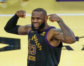 L'esultanza di LeBron