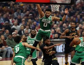 Una bellissima foto dei Celtics in action