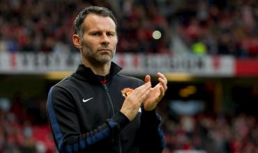 Giggs applaude i suoi ragazzi dopo la vittoria con l'Hull City!