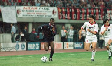 Finidi contro Maldini in uno stellare scontro sulla fascia!