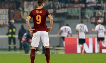Dzeko con la maglia della Roma nel 2015!