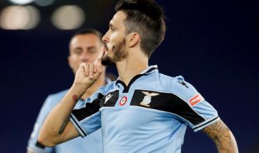 Luis Alberto con la maglia della Macron celebrativa dei 120 anni!