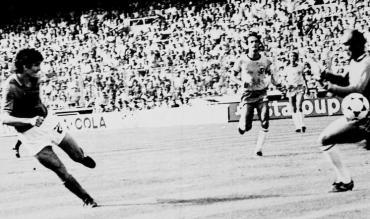 Il gol di Pablito al Brasile!