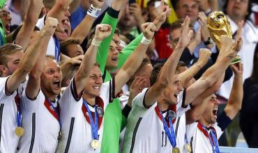 La Germania con la Coppa a Rio