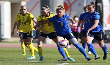Kosovare Asllani contro l'Italia