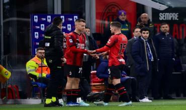 Camarda all'ingresso in campo